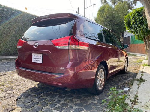 Toyota Sienna 3.5 Xle Mt