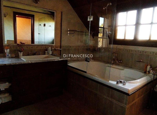Venta - Casa De 7 Ambientes En Pinamar - Enorme Y Exclusiva