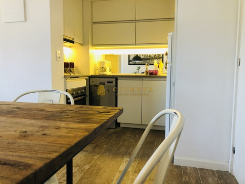 Apartamento En Alquiler En La Peninsula, De 2 Dormitorios, 2 Baños, Cocina Integrada, Living-comedor.-ref:2273