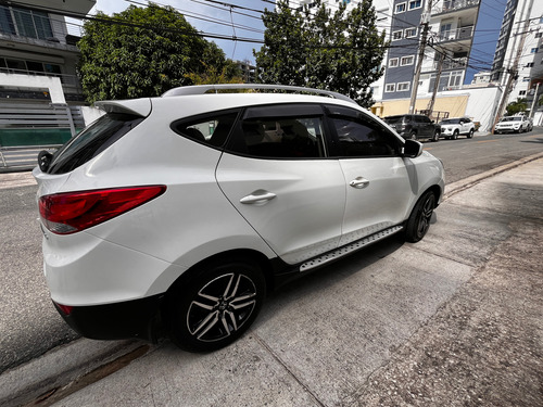 Hyundai Tucson 2103