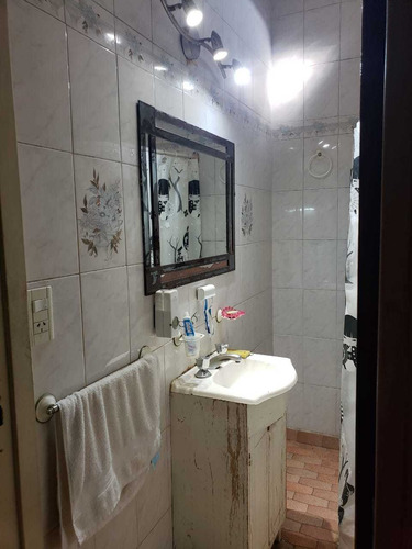 Imagen 7 de 11 de Casa Al Contra Frente, Buen Estado, Zona Concordia, Patio