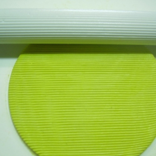 Imagem 3 de 4 de Rolo Marcador Frisador Vertical Fino Resina Para Confeitar