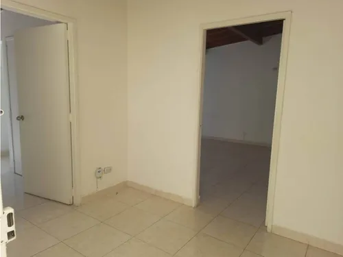 Local Segundo Piso En Arriendo Conquistadores Unicentro