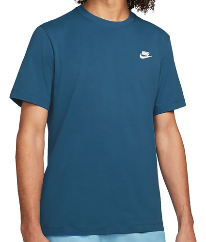 Camiseta Nike Sportswear Club-celeste