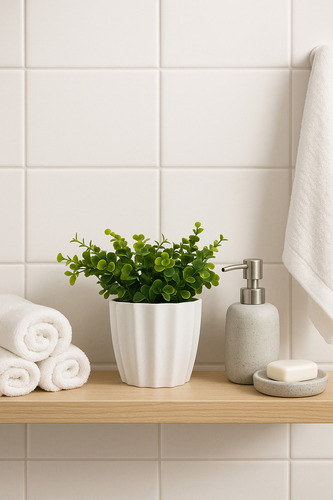 Kit 4 Mini Vasinhos Branco Decorativos Com Plantinhas Eucalipto Artificial