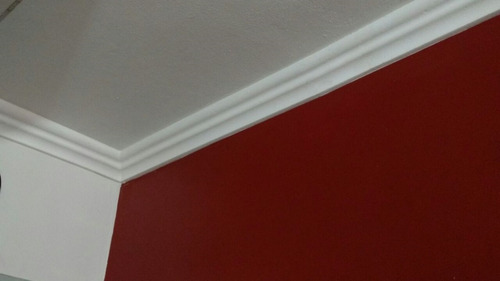 Imagem 1 de 8 de Moldura Rodateto Sanca Isopor C/ Acabamento Massa Mod1 -24m