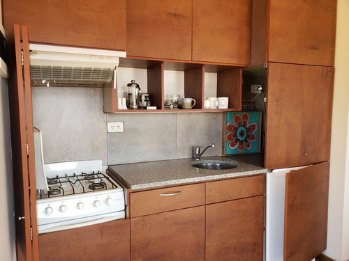 Imagen 7 de 15 de Cabaña Duplex Hasta 3 Personas Con Vista Al Lado Y Jardín