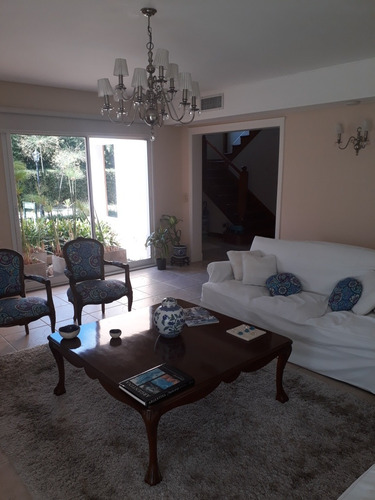 Imagen 7 de 14 de Casa . Buenos Aires Golf