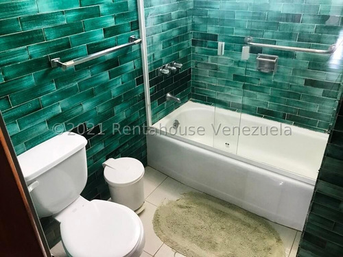 Imagen 18 de 20 de Casa En Venta 22-11040 En Cumbres De Curumo Wp 04120104330