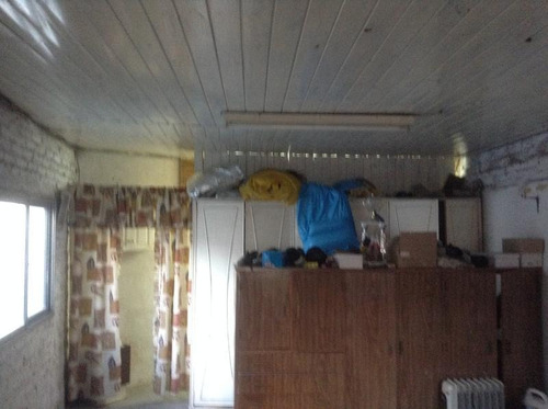 Imagen 13 de 13 de Casa De 3 Amb Con Pileta Y Quincho O Lugar De Guardado -venta -lanus Oeste