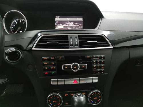 Imagem 14 de 15 de Mercedes-benz C-180 Cgi Classic Special 1.8 16v 156cv Aut 20