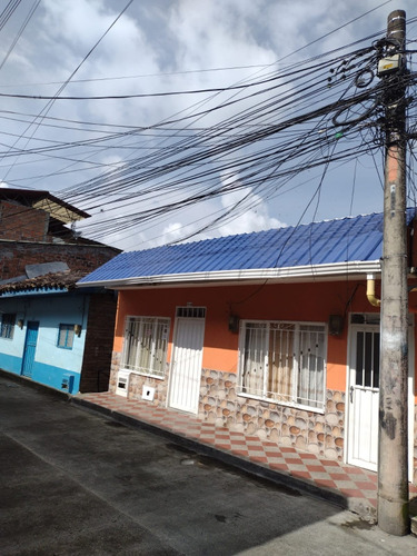 Casa De 3 Habitaciones Y Un Baño 