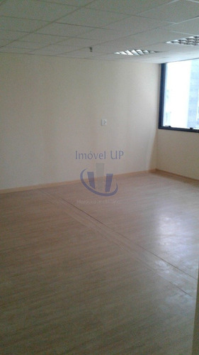 Imagem 3 de 11 de Sala Comercial 37 M2 , 1 Vaga, Proximo Ao Shopping E Estacao Vila Olimpia !! - L-636