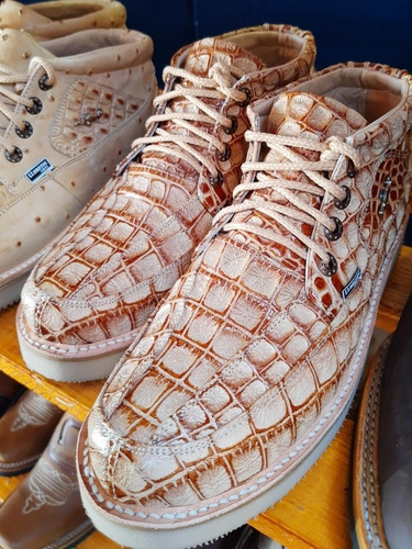 Imagen 1 de 3 de Zapato De Avestruz Super Ligero (diferentes Colores)
