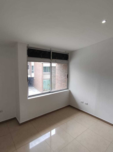 Townhouse En Alquiler El Castaño Fm*