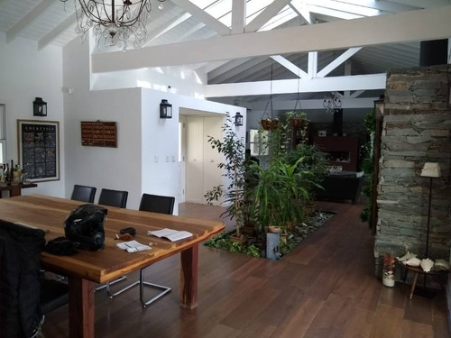 Imagen 12 de 14 de Chalet En Venta En Villa Udaondo