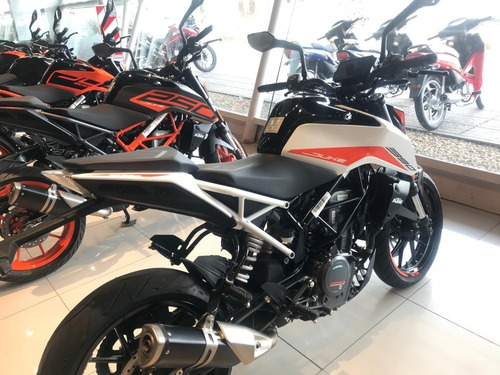 Imagen 13 de 18 de Ktm Duke 390