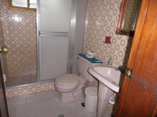 Imagen 4 de 14 de Leida Falcon Rentahouse Vende Casa En Trigal Centro Valencia 22-3967lf