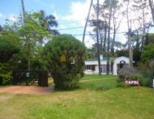 Casa De 3 Dormitorios En La Mansa Muy Cerca De La Playa. Consulte!!!!!!!!!- Ref: 2297