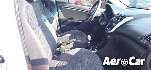 Imagen 12 de 14 de Hyundai Accent 1.4 Gl 1.4 2015 Impecable! Aerocar
