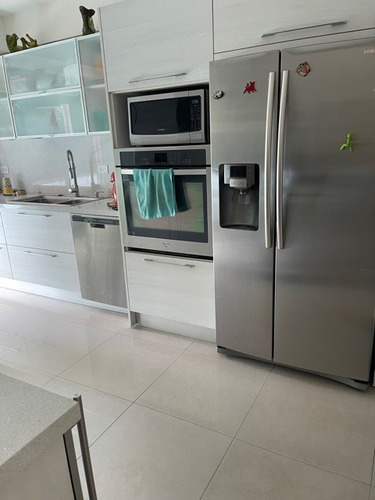 Imagen 7 de 14 de Campo Alegre Vendo Apto De 243 Metros 04143256451