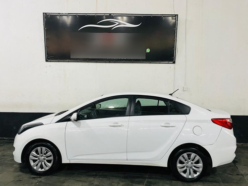 Imagem 2 de 14 de Hyundai Hb20s 1.0 Comfort Plus Flex Manual