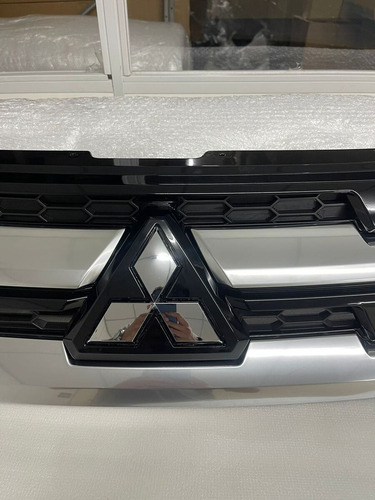 Grade Dianteira Outlander Sport 2020 21 22 2023 Com Emblema