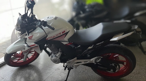 Imagen 2 de 8 de Honda Cb250 Twister 2023 0km - Nuevo Modelo