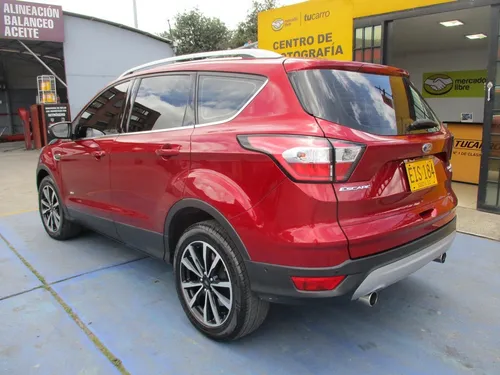 Ford Escape Titanium 4x4 2000cc At Aa