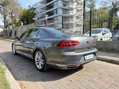 Volkswagen Passat 2.0 Tsi Highline 220cv
