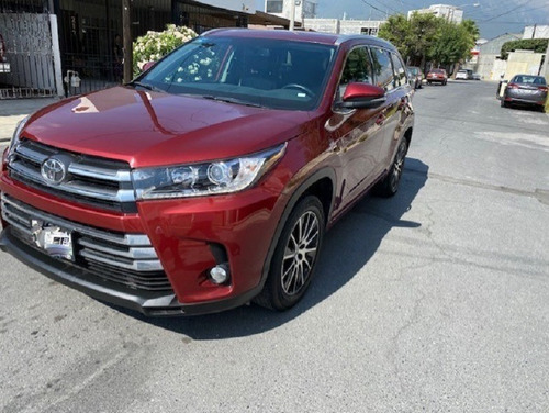 Imagen 1 de 9 de Toyota Highlander Limited 2019 Roja