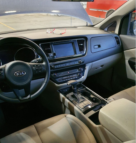 Kia Carnival Premium 3 Años Gtia 11 Asientos Iva 10.5