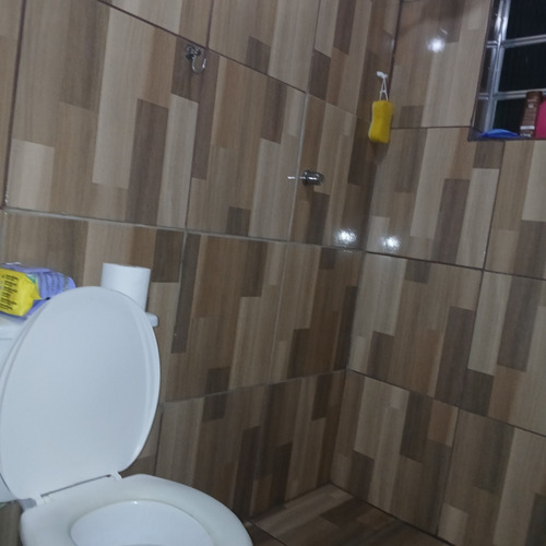 Vende-se Sobrado Com 2 Casas