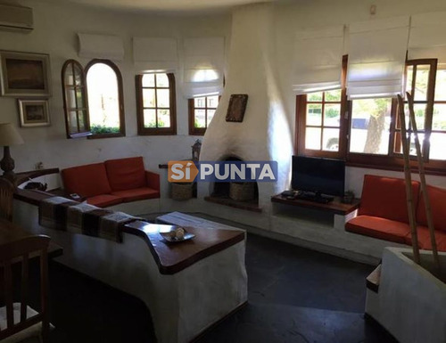 Imagen 3 de 8 de Casa En Playa Brava