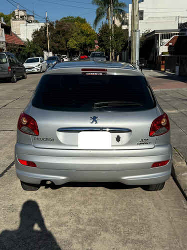 Peugeot 207 1.4 Active 75cv