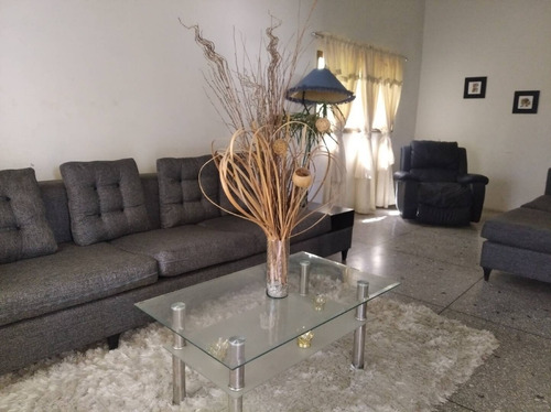Imagen 2 de 13 de Re/max. Iris Hernandez. Vende Casa (339m2). Naguanagua. Codigo. 137503