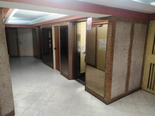 Imagen 3 de 12 de Lomas Del Ávila, Caracas, Sucre