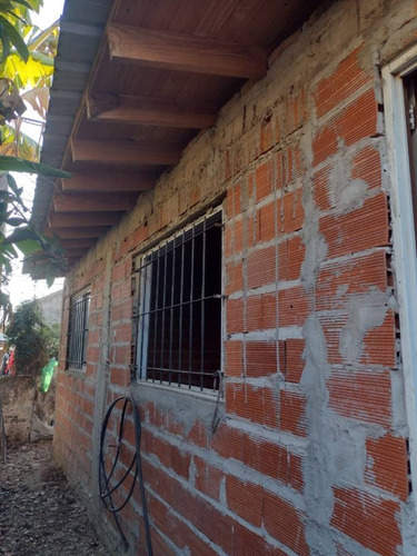 Oportunidad! Terreno Con Construcción A Terminar.