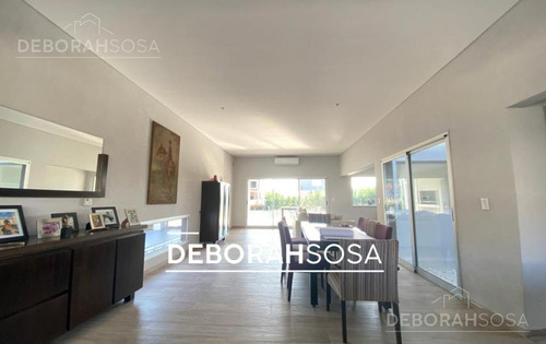 Imagen 5 de 16 de Hermosa Casa En Lote Interno - El Cantón
