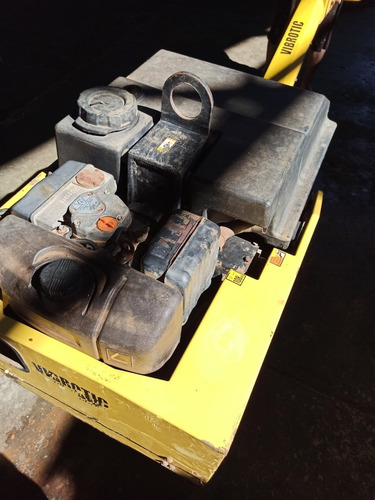 Imagen 5 de 7 de Compactador De Asfalto De Doblerodillo Marca Vibrotic Wdr65