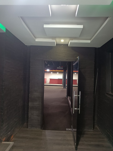 Altamira, Venta Hermoso Local , Ubicación Perfecta Para Un Restaurante, Discoteca, Concesionario De Autos Etc
