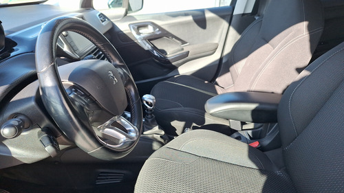 Peugeot 208 1.5 BLUEHDI 100 HP ACTIVE PACK