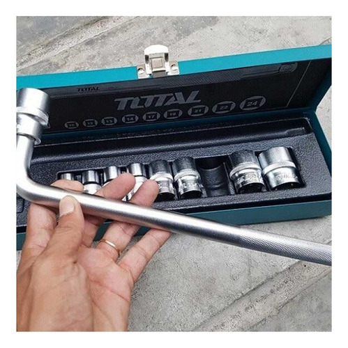 Llave De Impacto Inalámbrico + Set Dados ½'' Total Carros