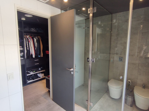 Imagen 29 de 30 de Venta Canning Barrio Privado Saint Thomas Este Espectacular Casa De Diseño Con 5 Dormitorios, 7 Baños, Quincho, Piscina Climatizada Y Parque! No Te La Pierdas!