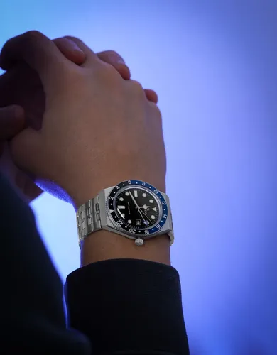Relógio Q Timex Gmt Batman Tw2v38100 Original Aço 38mm