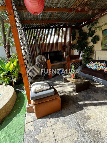 Casa En Venta De 3 Dorm Con Piscina En Puente Alto