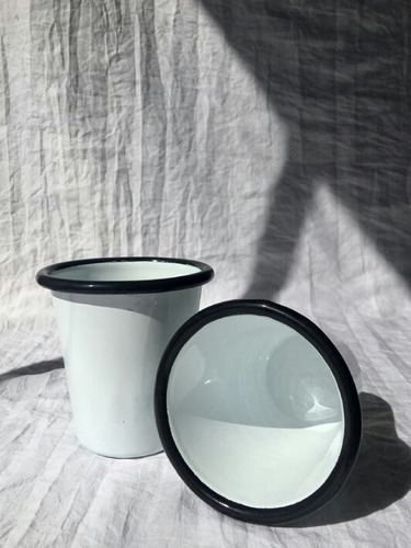 Imagen 4 de 4 de Vaso Enlozado Vintage Con Borde Negro O Rojo