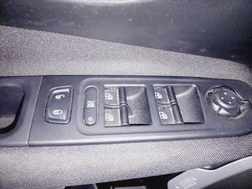 Imagem 10 de 15 de Renegade 1.8 16v Flex Sport 4p Automático