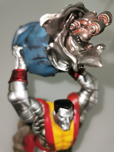 Colossus - X-men - Iron Studios - Bds Art Scale - Impecável! (Usado)