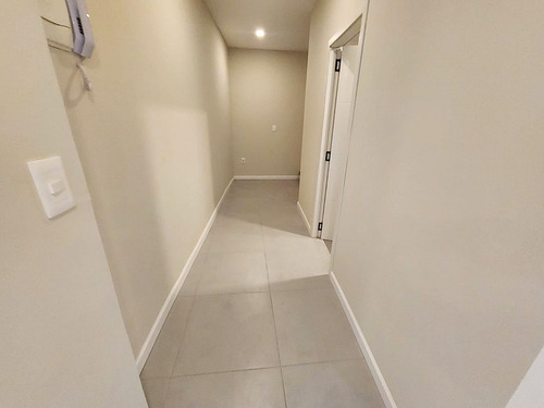 Departamento En Venta 1 Dormitorio Y Medio Reciclado A Nuevo Cordon